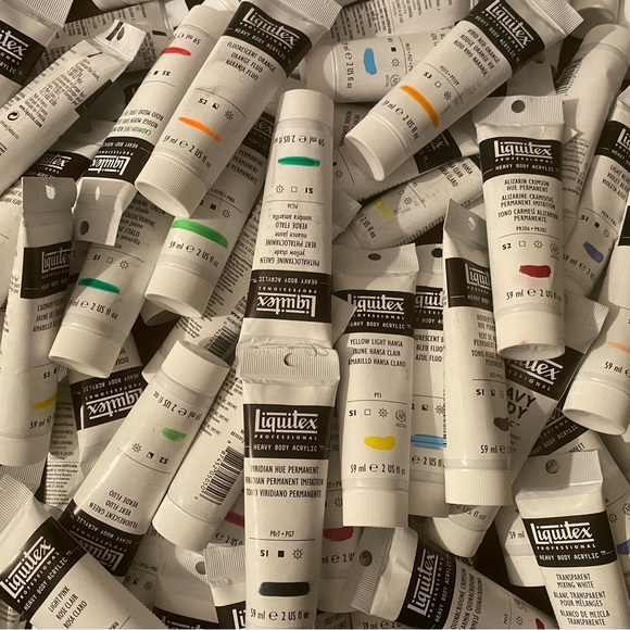 Meet your Posher, Jennifer - Picture 3 of 3